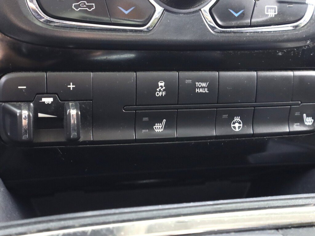 Used 2016 RAM 1500 Sport w/ Stinger Yellow Sport Package AWD/4WD image 23