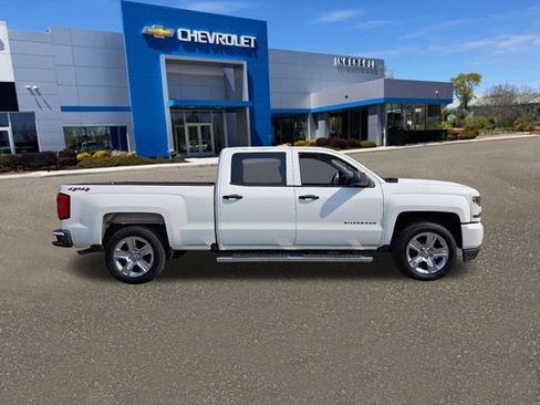 Used 2018 Chevrolet Silverado 1500 Custom w/ Trailering Package AWD/4WD image 25