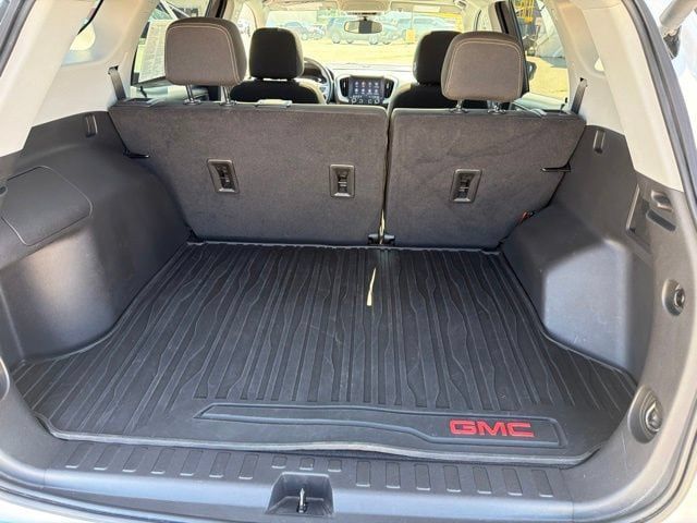 Used 2023 GMC Terrain SLE w/ Driver Convenience Package AWD/4WD image 26