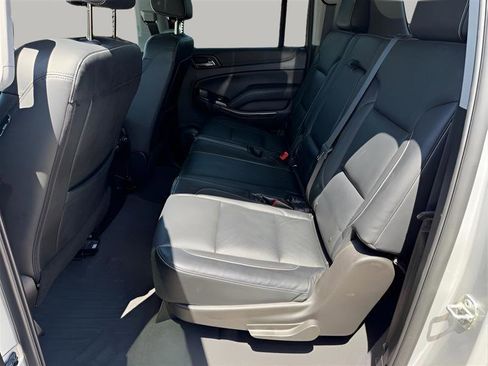 Used 2019 GMC Yukon XL SLE w/ Convenience Package image 27