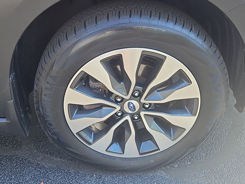 Certified 2024 Subaru Outback Limited AWD/4WD image 32