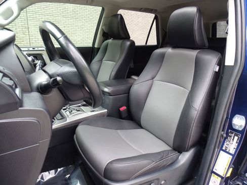 Used 2016 Toyota 4Runner SR5 Premium AWD/4WD image 14