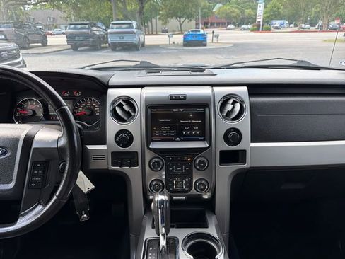 Used 2014 Ford F150 FX4 w/ Equipment Group 402A Luxury AWD/4WD image 21