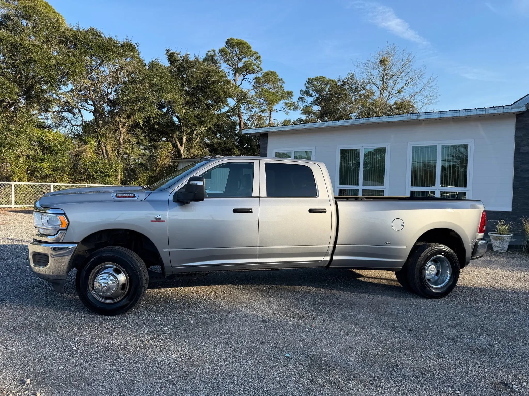 Used 2024 RAM 3500 Tradesman w/ Towing Technology Group AWD/4WD image 3
