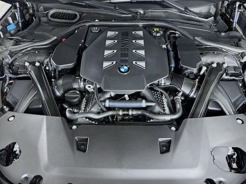Certified 2023 BMW 760i xDrive 760i xDrive image 32