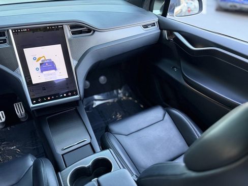Used 2017 Tesla Model X P100D image 45
