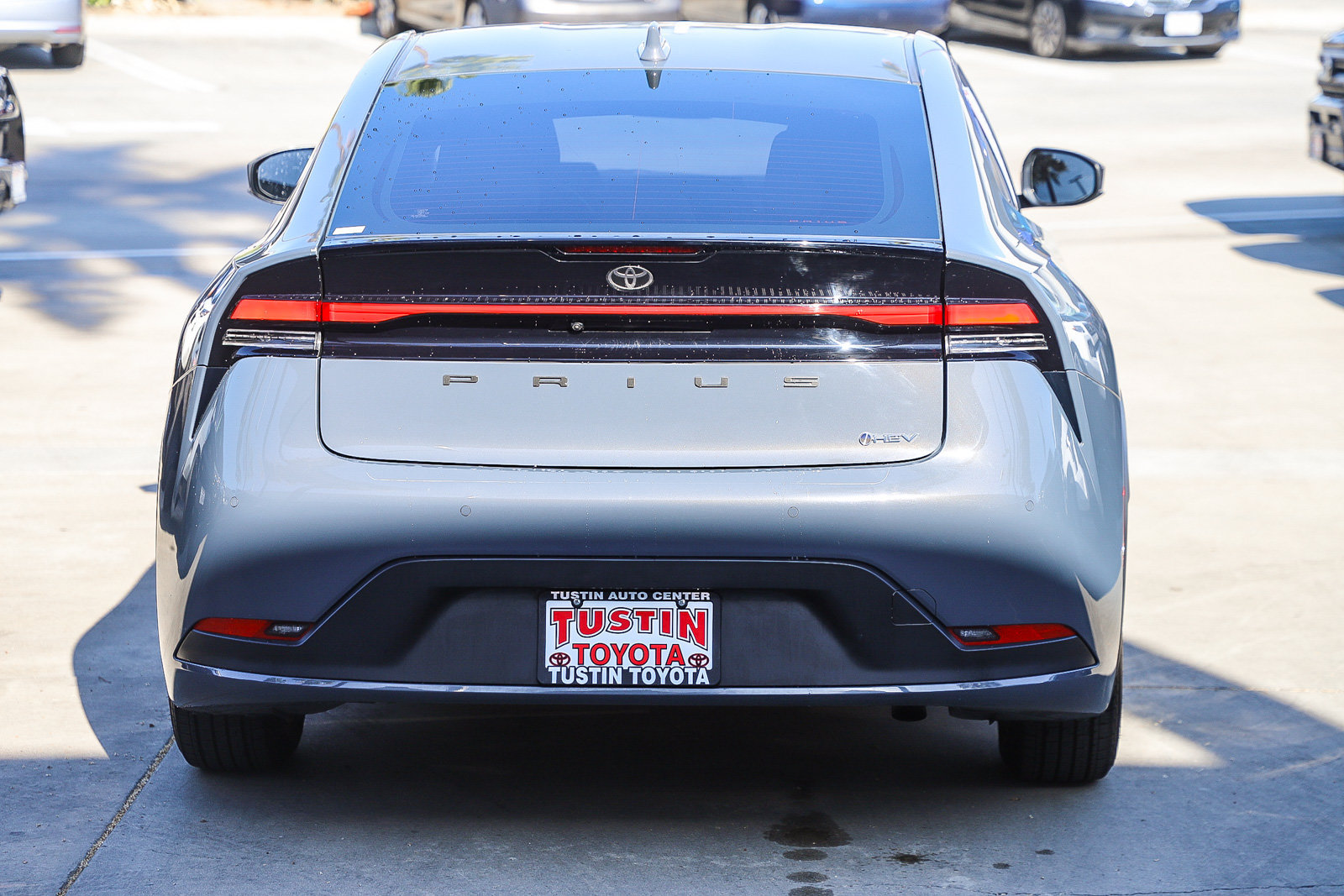 Certified 2024 Toyota Prius LE FWD image 7