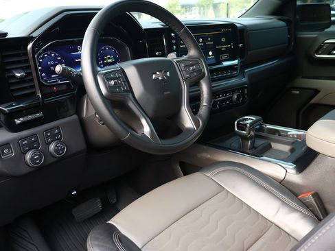 Used 2023 Chevrolet Silverado 1500 ZR2 w/ ZR2 Bison Edition AWD/4WD image 3