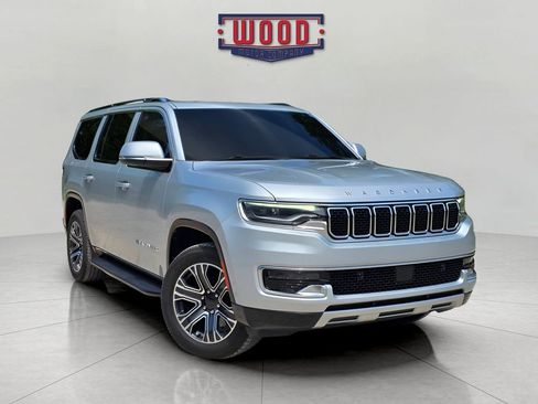 Used 2022 Jeep Wagoneer Series II w/ Premium Group I AWD/4WD image 1