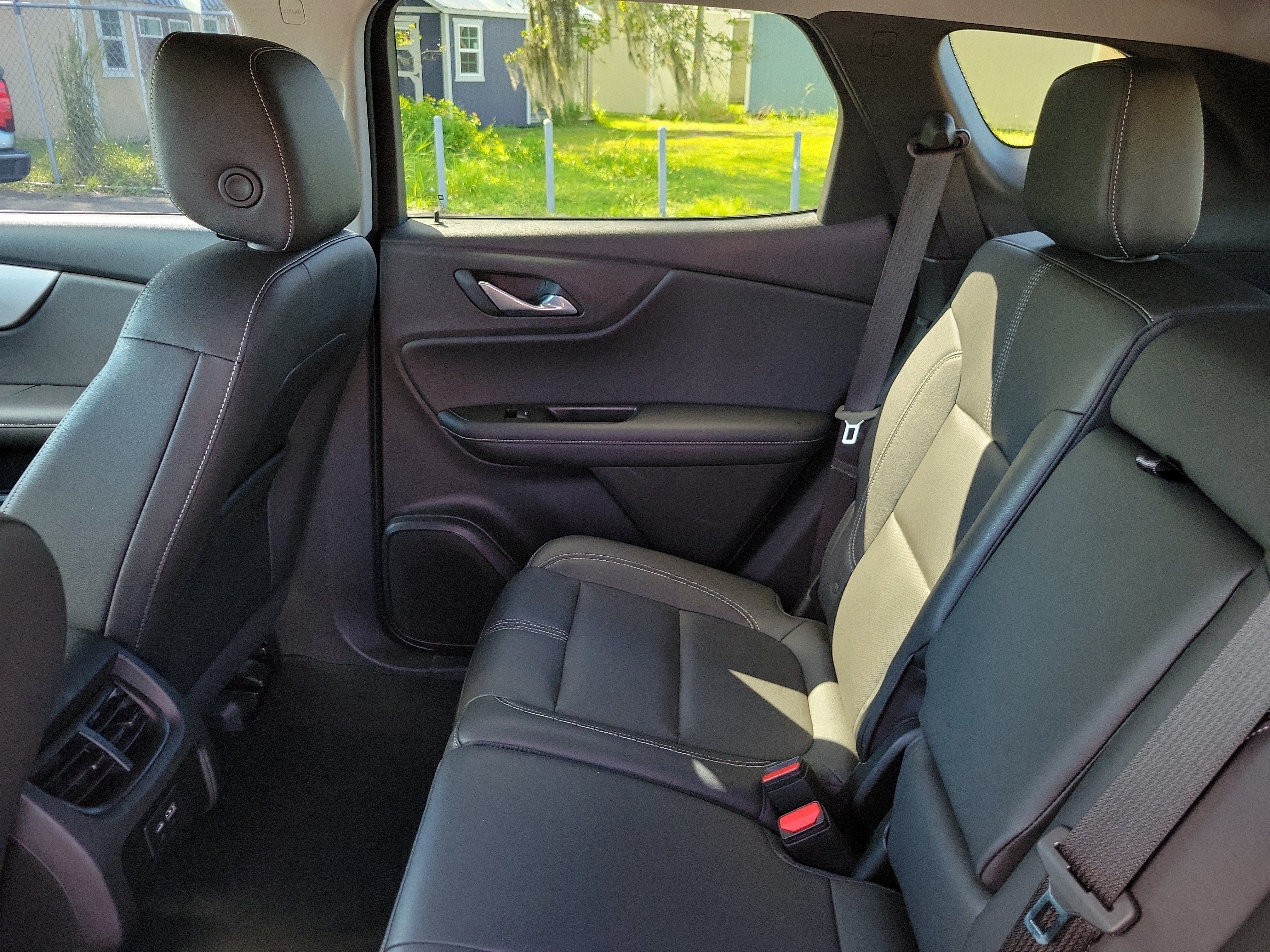 Used 2023 Chevrolet Blazer LT w/ Midnight/Sport Edition FWD image 20