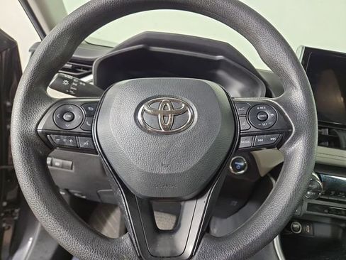 Used 2025 Toyota RAV4 XLE image 21