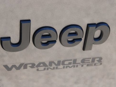 Used 2022 Jeep Wrangler Unlimited Sport AWD/4WD image 9