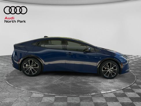 Used 2026 Toyota Prius XLE FWD image 6