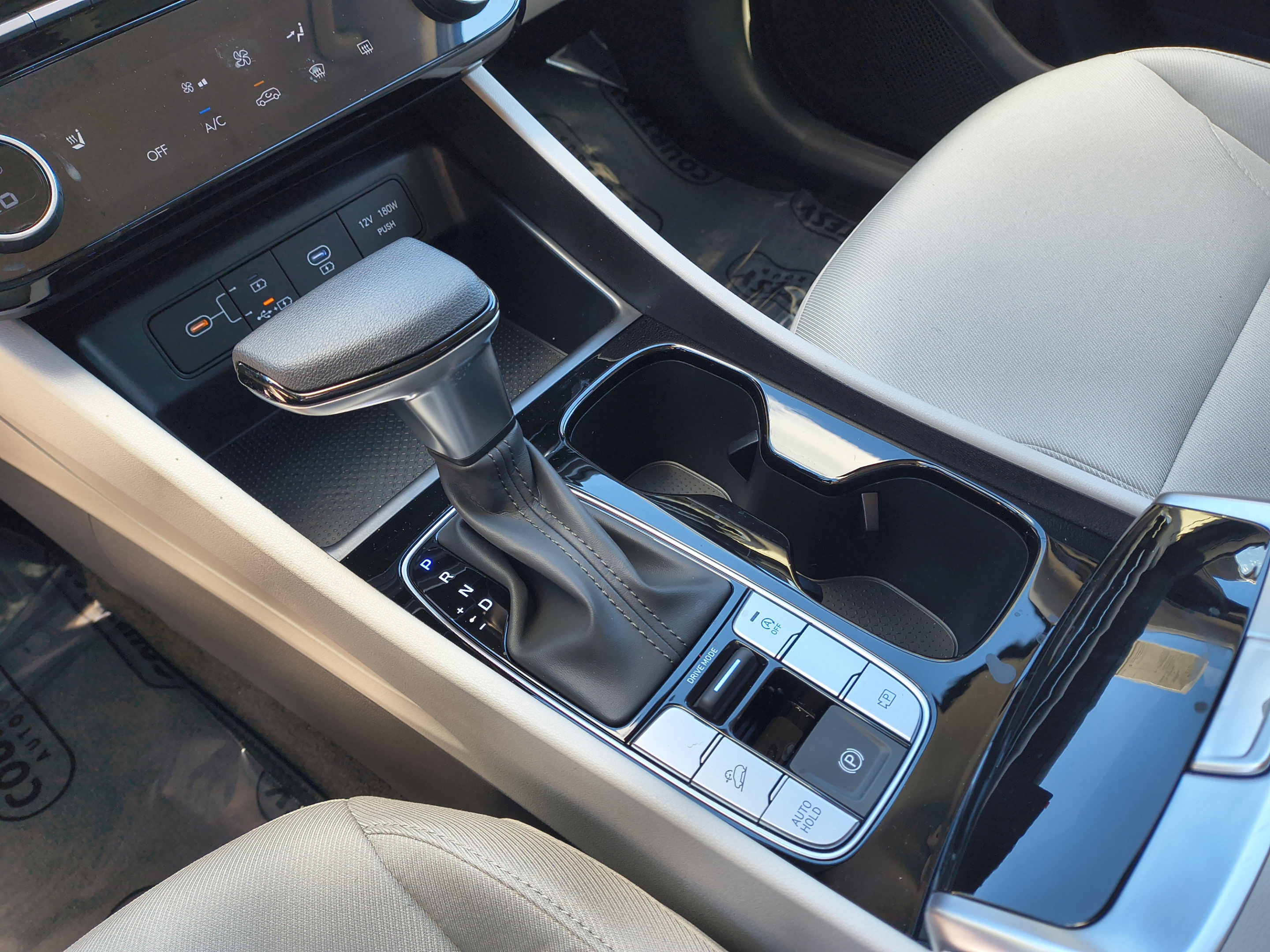 New 2026 Hyundai Tucson SEL Plus FWD image 24