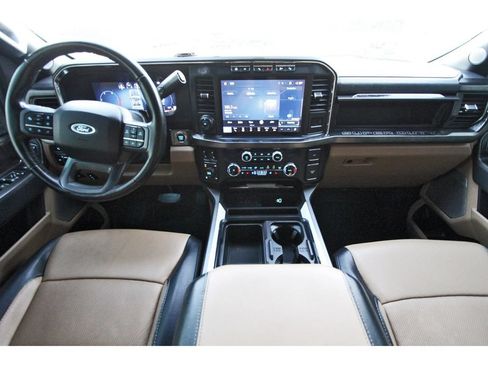 Used 2023 Ford F250 Lariat w/ Lariat Ultimate Package AWD/4WD image 10