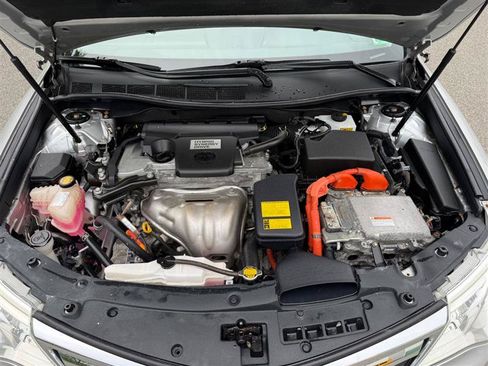 Used 2012 Toyota Camry XLE w/ Leather Pkg FWD image 55