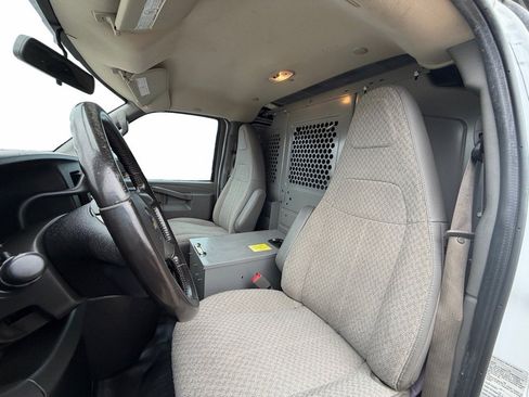 Used 2019 Chevrolet Express 2500 w/ Driver Convenience Package image 10