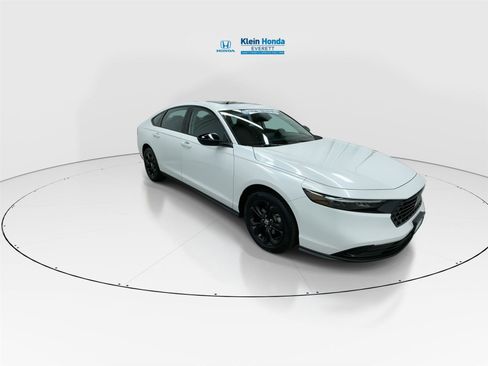 New 2025 Honda Accord SE image 4