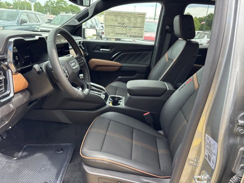 New 2026 GMC Canyon AT4 w/ Nightfall Essentials Package AWD/4WD image 14