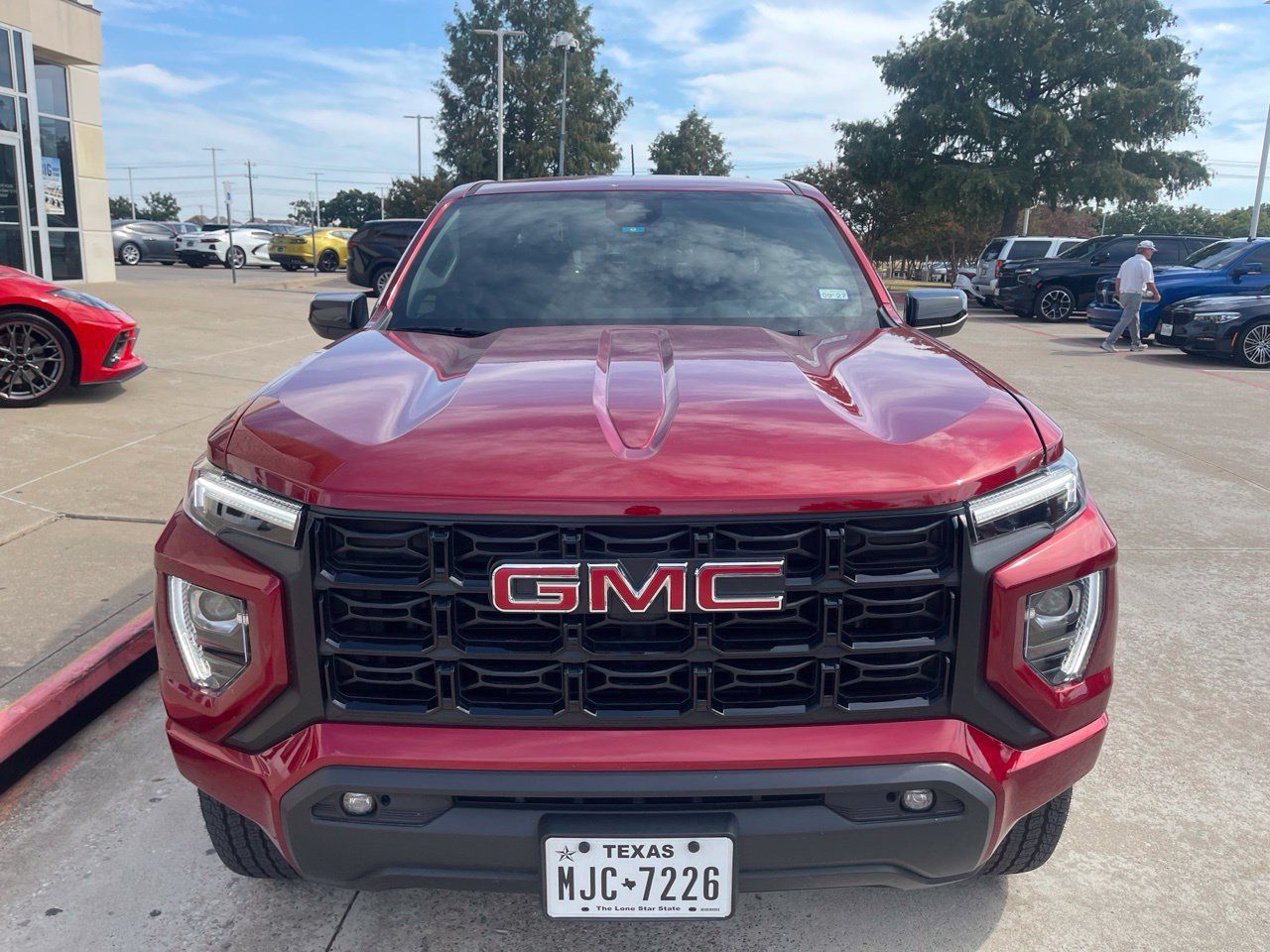 Used 2025 GMC Canyon Elevation w/ Convenience Package RWD image 5