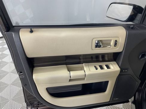 Used 2013 Ford Flex SEL FWD image 14