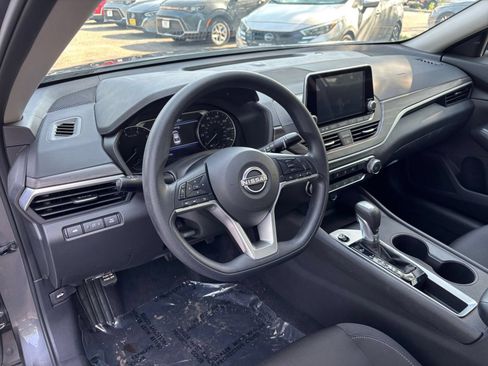 Used 2026 Nissan Altima 2.5 SV FWD image 34