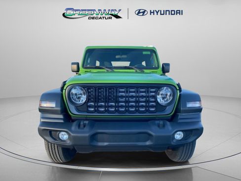 Used 2025 Jeep Wrangler Sport image 2