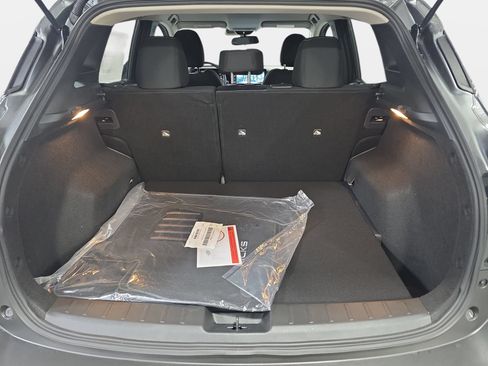 New 2026 Nissan Kicks SV w/ Cold Weather Package FWD image 12