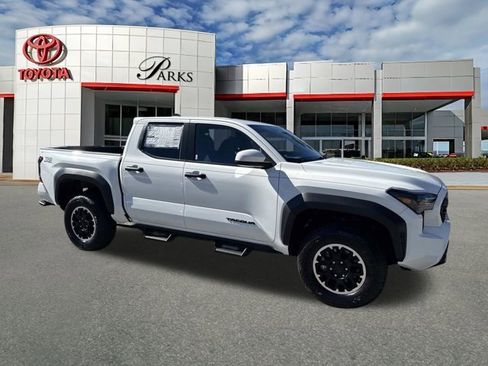 Certified 2025 Toyota Tacoma TRD Off-Road image 1