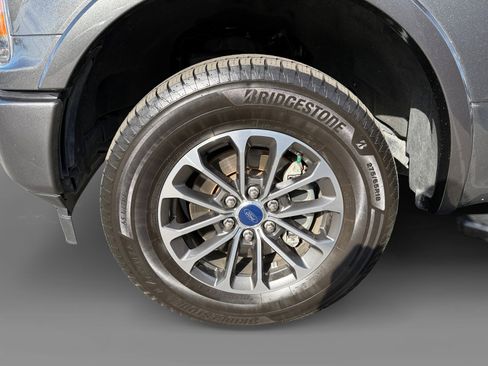 Used 2018 Ford F150 XLT w/ Equipment Group 302A Luxury image 9