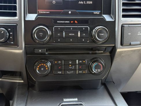 Used 2015 Ford F150 XLT w/ Equipment Group 302A Luxury AWD/4WD image 30