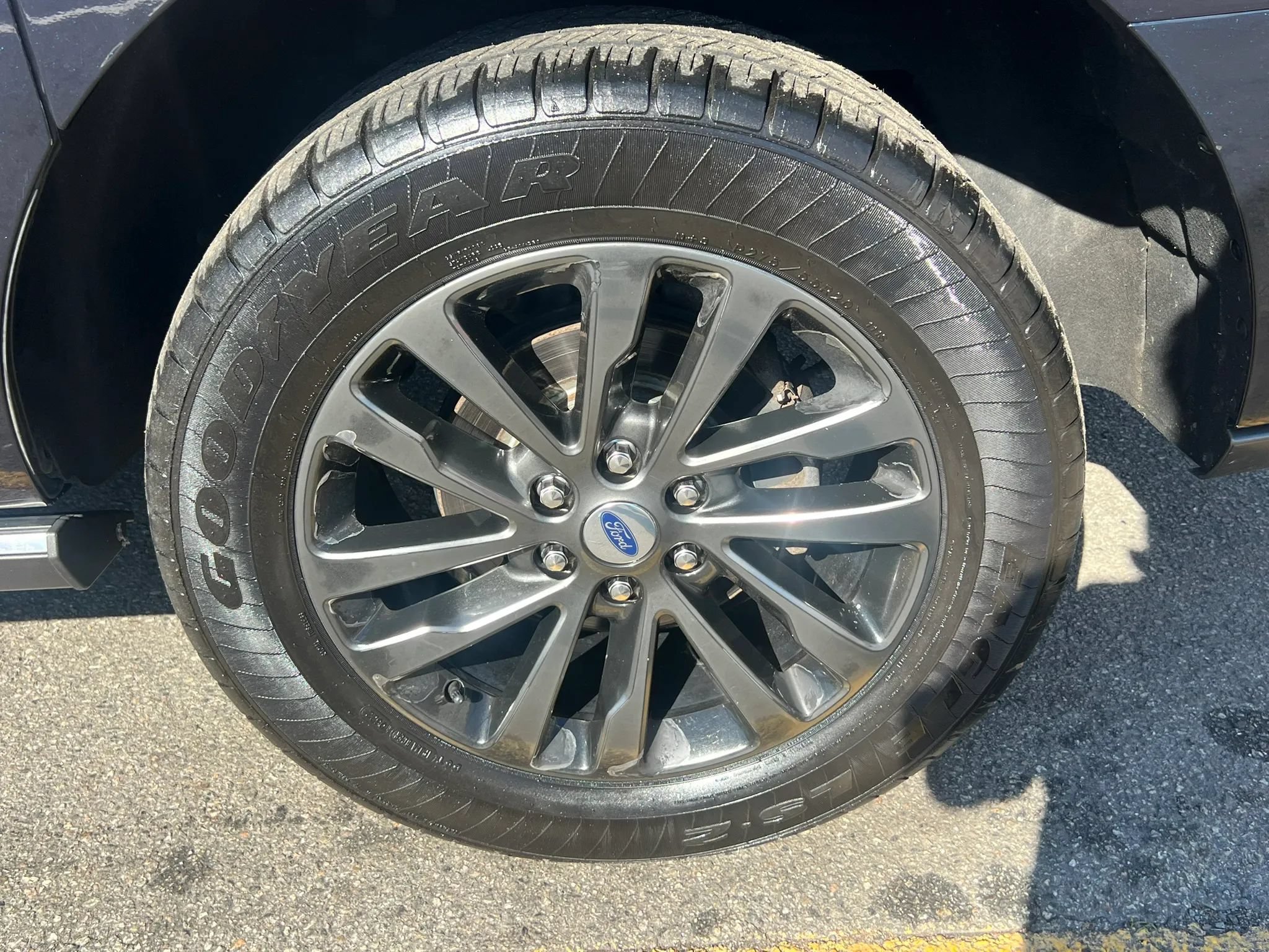 Used 2021 Ford Expedition Max Limited AWD/4WD image 11