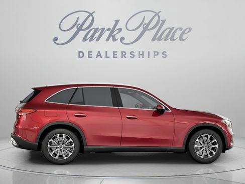 Certified 2026 Mercedes-Benz GLC 300 image 25