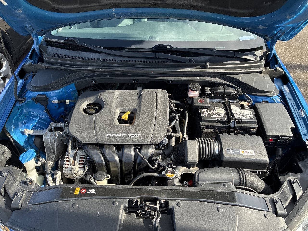Used 2017 Hyundai Elantra SE FWD image 24