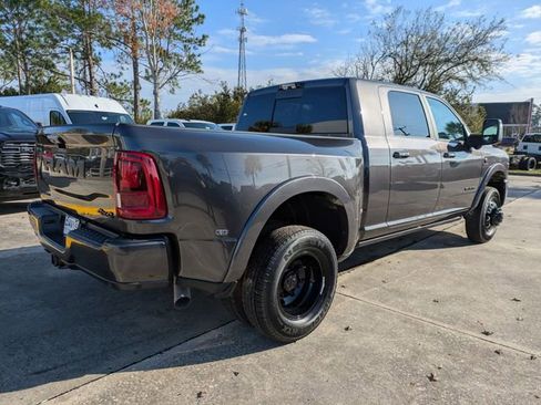 New 2026 RAM 3500 Limited AWD/4WD image 4