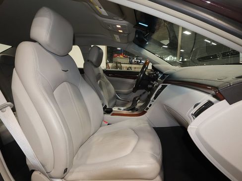 Used 2010 Cadillac CTS Luxury image 17