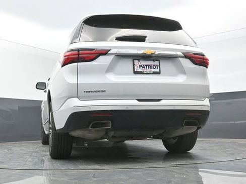 Used 2023 Chevrolet Traverse High Country FWD image 40