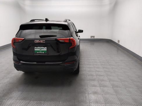 Used 2020 GMC Terrain SLE w/ Elevation Edition FWD image 7