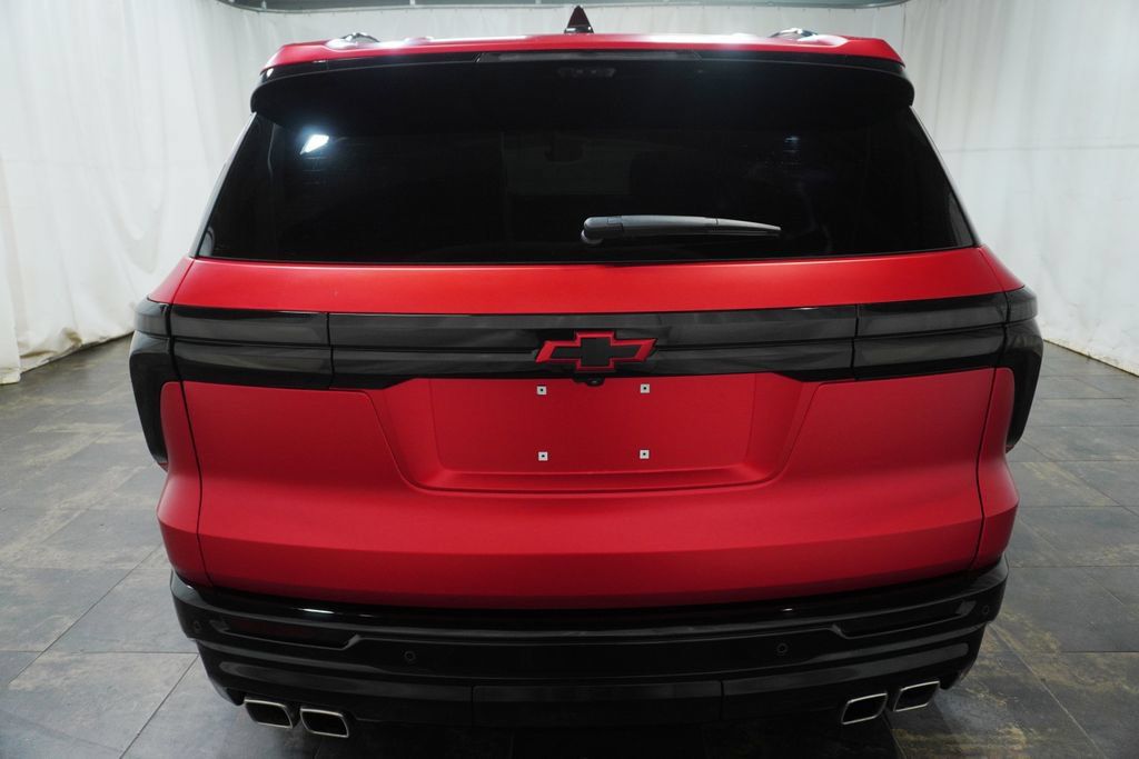 Used 2025 Chevrolet Traverse High Country AWD/4WD image 5