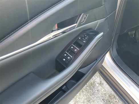 Used 2024 MAZDA CX-30 AWD 2.5 S w/ Preferred Package image 12