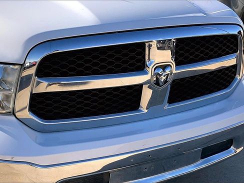 Used 2019 RAM 1500 Classic SLT image 26