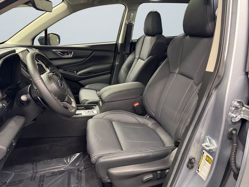 Used 2025 Subaru Ascent Limited w/ Popular Package #2 image 9