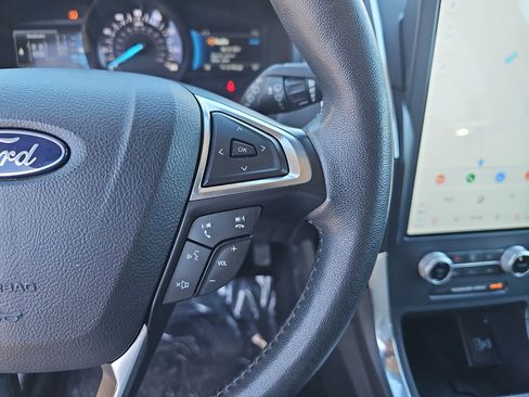 Used 2022 Ford Edge Titanium w/ Equipment Group 301A image 18