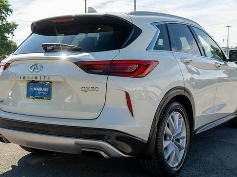 Used 2019 INFINITI QX50 Essential w/ Premium Heat Package AWD/4WD image 6