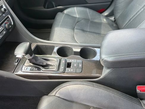 Used 2020 Kia Optima Premium FWD image 17