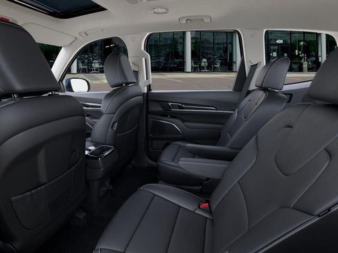 New 2025 Kia Telluride S FWD image 18