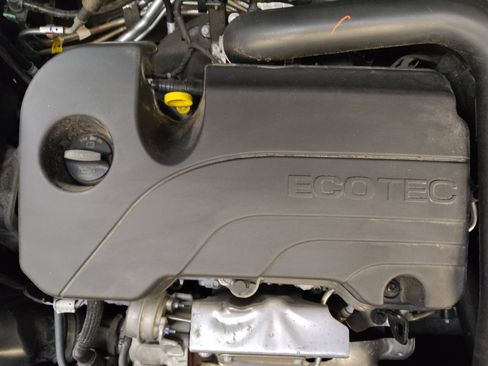 Used 2024 Chevrolet Equinox LS FWD image 30