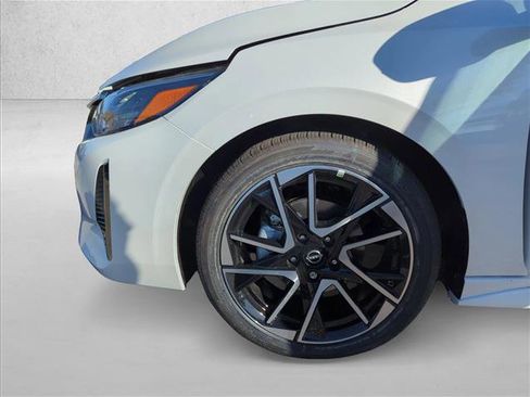 New 2025 Nissan Sentra SR w/ SR Premium Package image 21