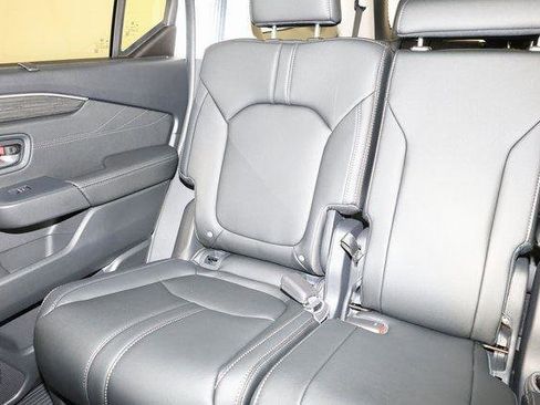 New 2026 Honda Pilot Touring image 10