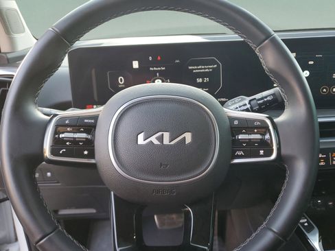 Certified 2025 Kia Sorento SX AWD/4WD image 17